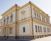 Yhdistyminen siirtyy